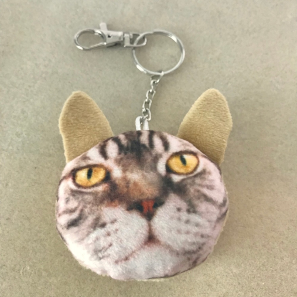 Plush Cat Face Key Chain (NWOT)